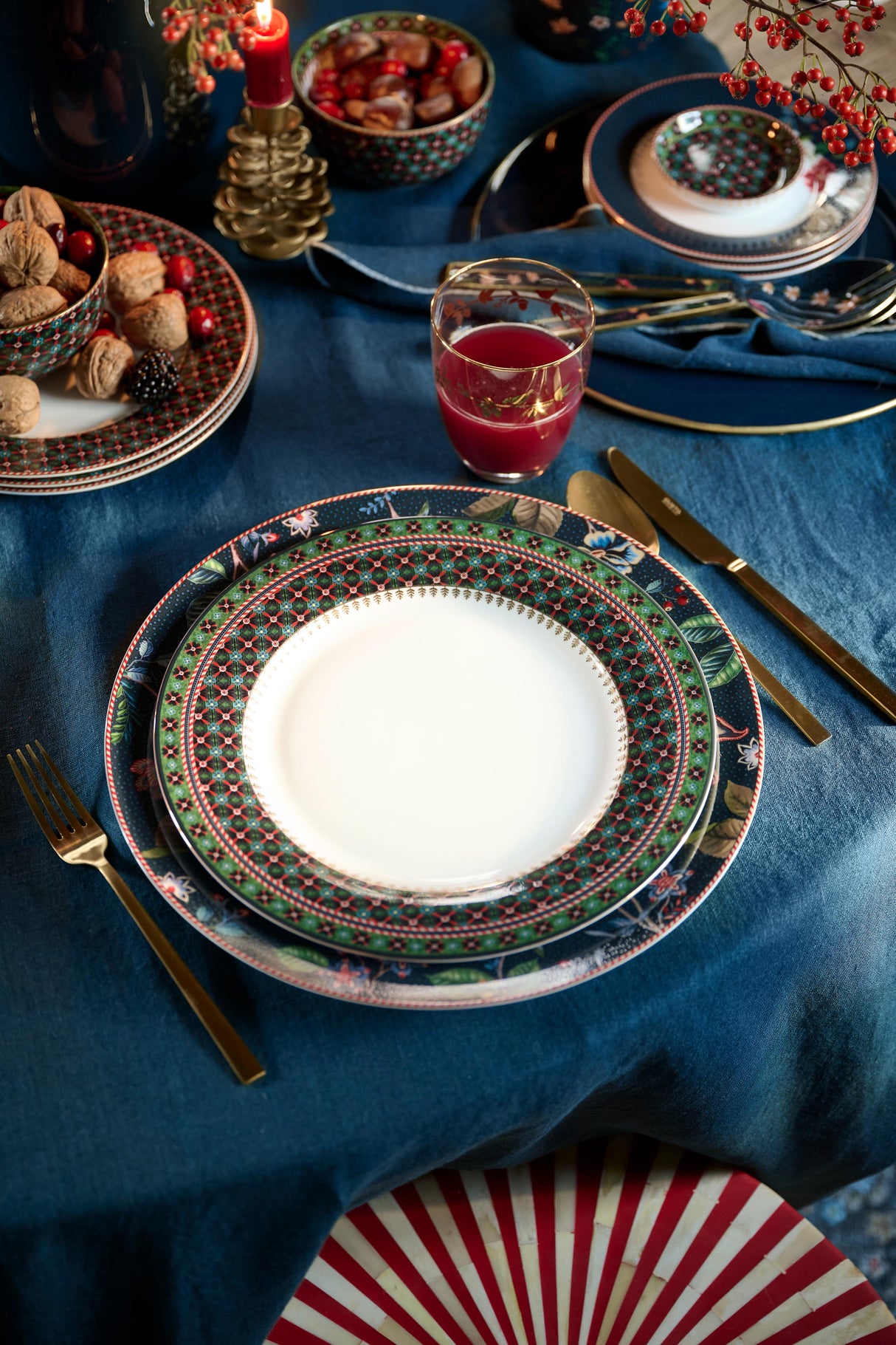 Berry Blues Plate Clover Green 26.5cm | 51.001.484