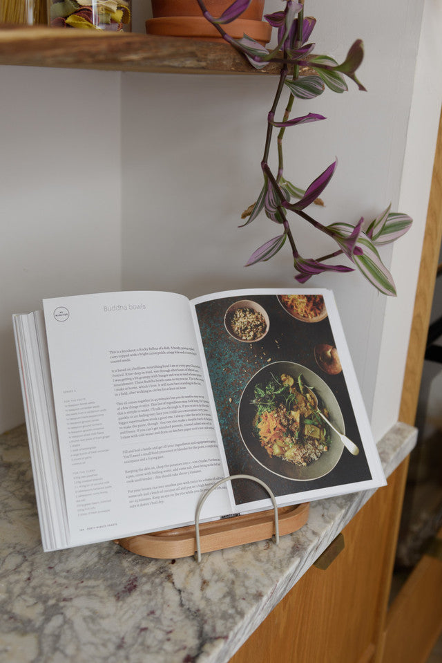 KitchenCraft Idilica Beechwood Cookbook Stand │IDCOOKBOOK