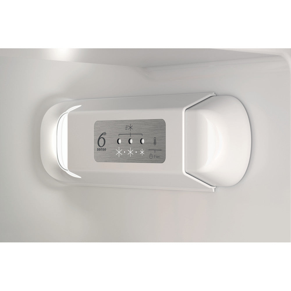 Whirlpool 6th Sense Integrated Fridge Freezer | WHC18D041A1