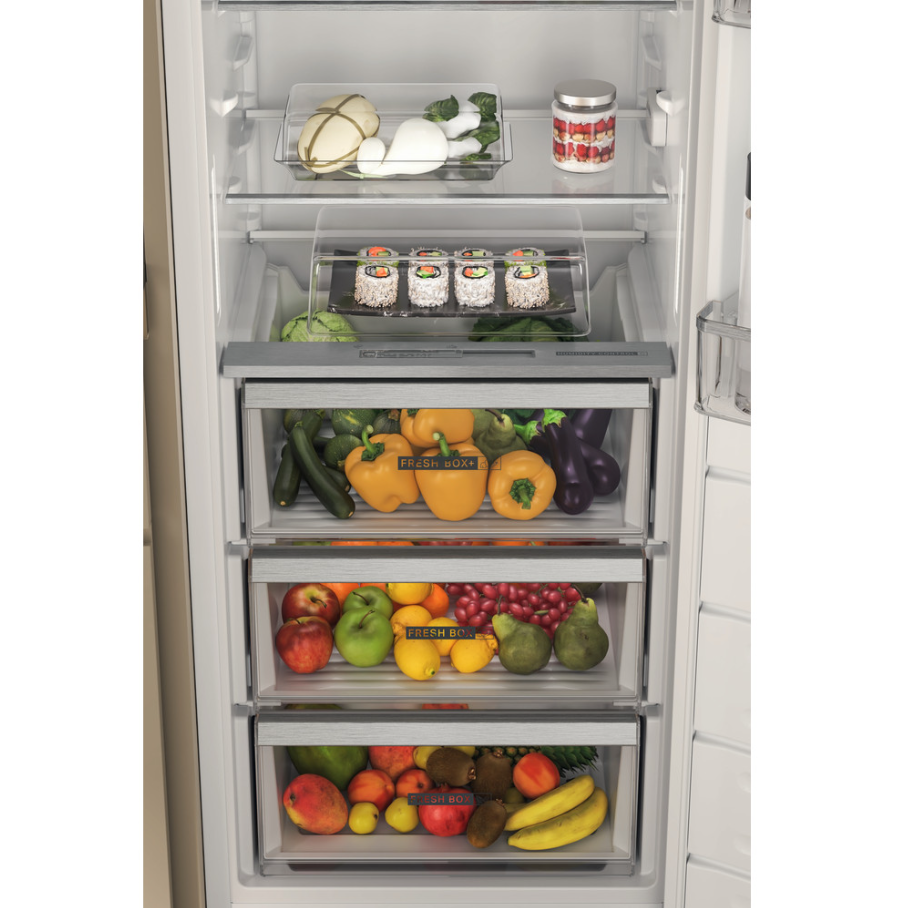 Whirlpool 6th Sense Integrated Larder Fridge | WHSD18A033C1