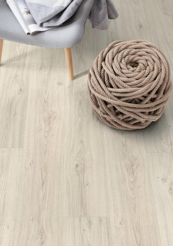 Asgil Large Oak White Laminate Flooring AC4 | EPL153