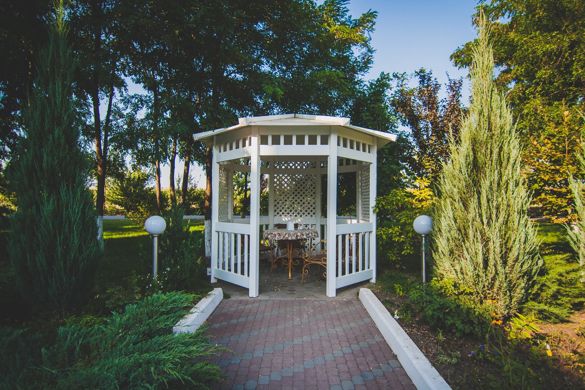 Gazebos & Structures