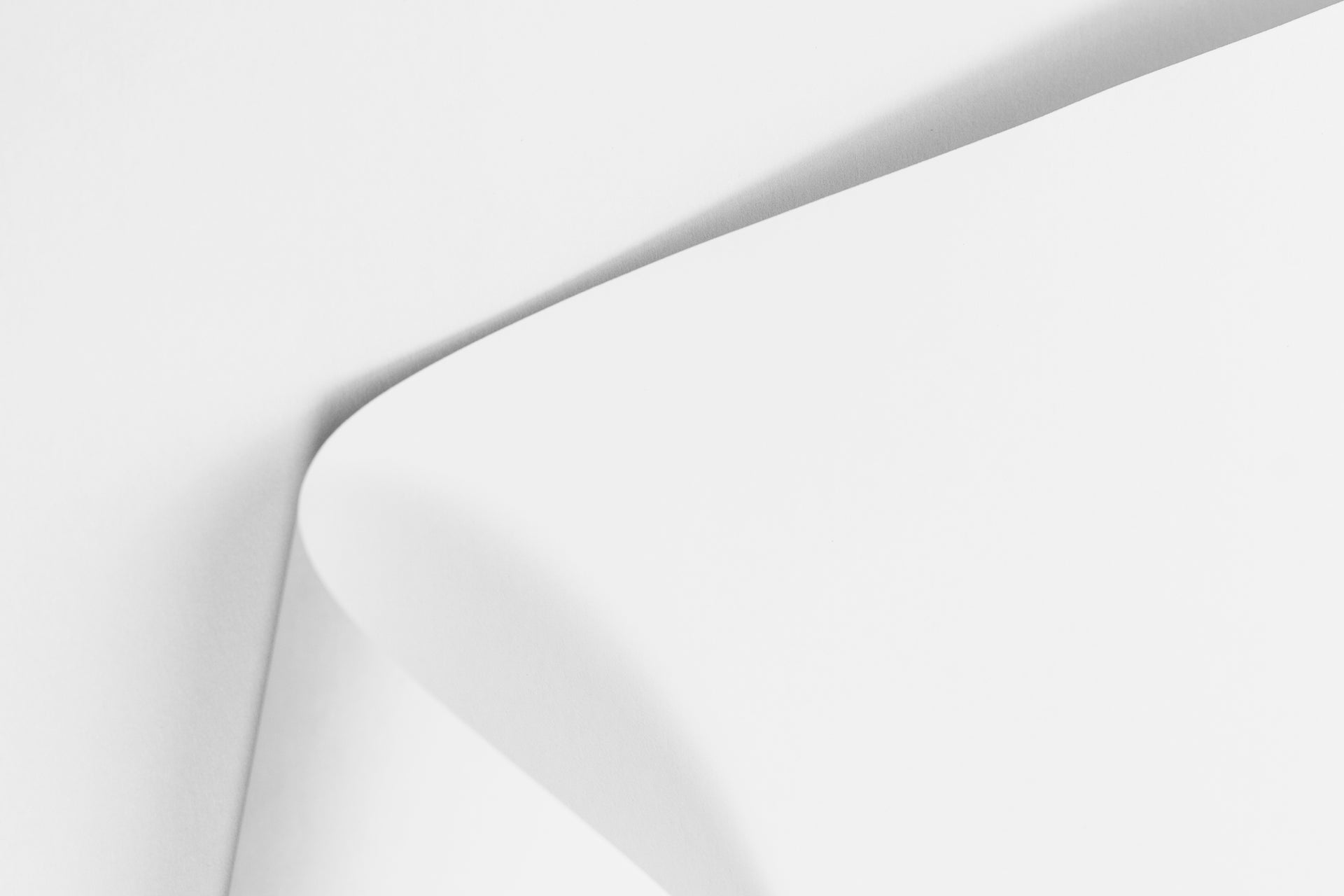 White, woodchip and lining paper