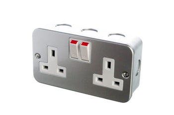 Powermaster 2 Gang 13 Amp Switched Metalclad Socket | 1385-40