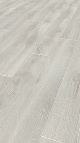 Lisbon Oak Laminate Flooring AC5 | 3847
