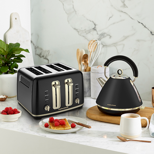 Morphy richards black and rose gold best sale