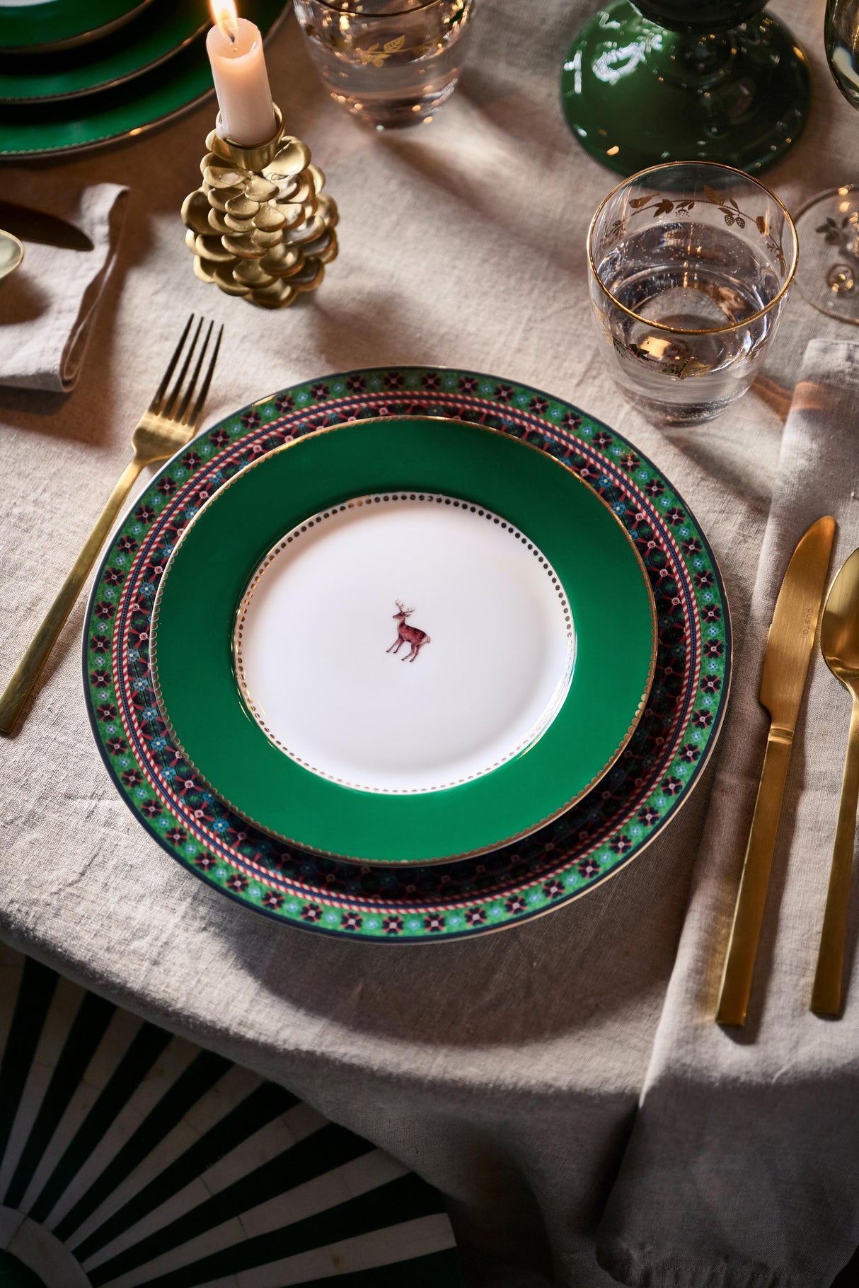 Love Birds Plate Dark Green 21cm | 51.001.488