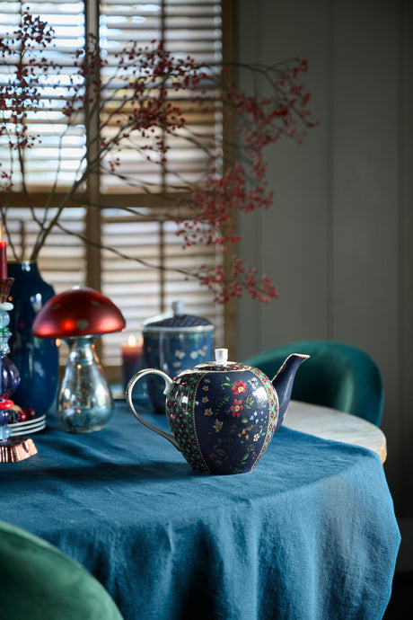 Berry Blues Teapot Blue 1.6ltr | 51.005.081