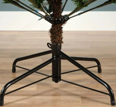 Allison Pine LED 7ft Tree | 691833