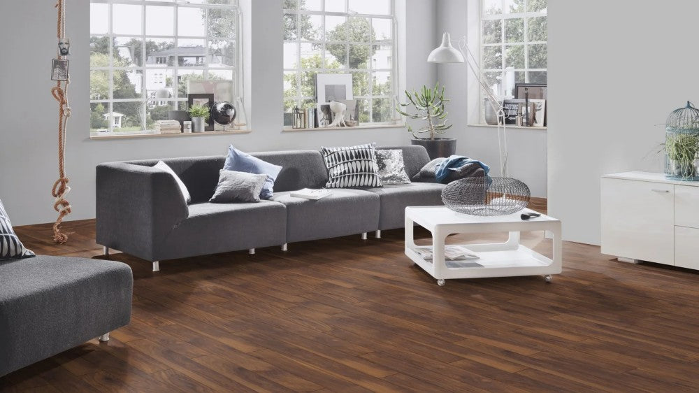 Red River Hickory Laminate Flooring AC4 | 8156
