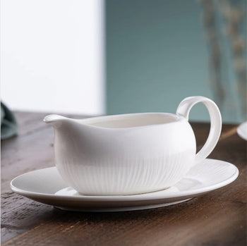 Belleek Living Erne Sauce Boat & Tray | 9329