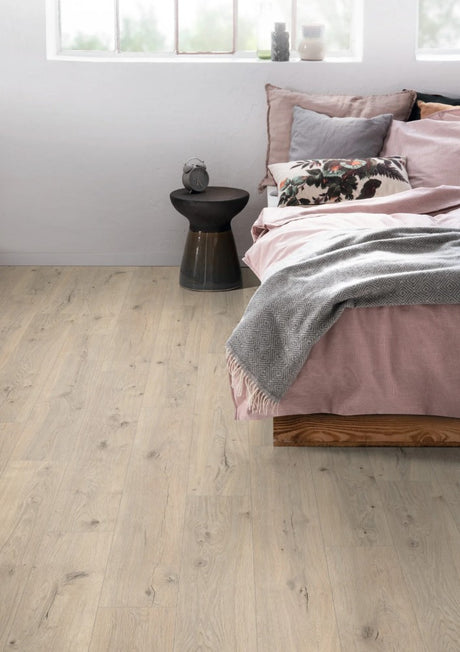 Murom Oak Laminate Flooring AC4 | EPL139-2
