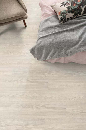 Soria White Oak Laminate Flooring AC4 | EPL177