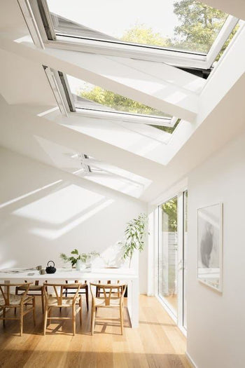 Velux Centre Pivot, Manual, White, 70Pane, 114x118cm | GGLSK062070