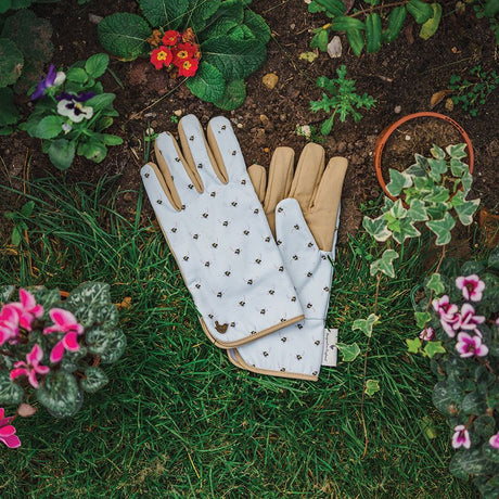Wrendale Bee Garden Gloves | GR010W