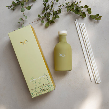 Herb Buttercup & Bee Balm Diffuser | HD-BB-DIF