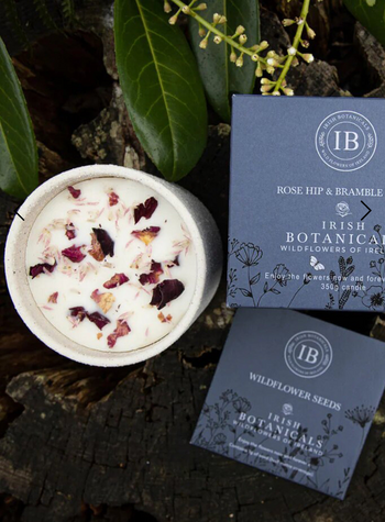Irish Botanicals Wildflowers Rosehip & Bramble Leaf Candle | IBW-RBL-CER