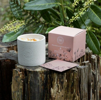 Irish Botanicals Wildflowers Wild Rose & Stinging Nettle Candle | IBW-WSN-CER