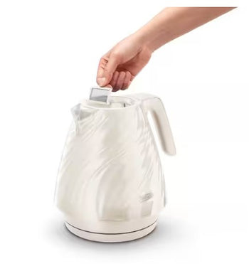 DeLonghi Ballerina Seta 1.7L Kettle - Silk Cream | KBDS3001.CR