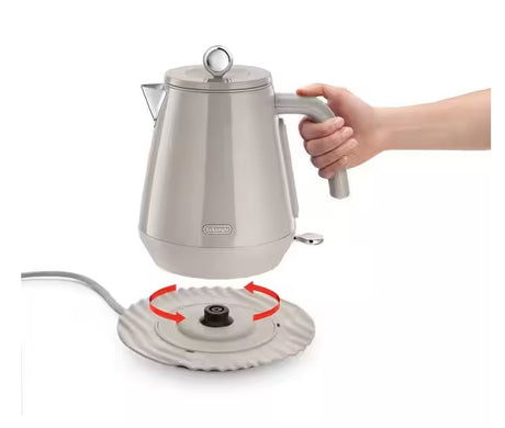 DeLonghi Eclettica 1.7L Rapid Boil Kettle - Beige | KBY3001.BG