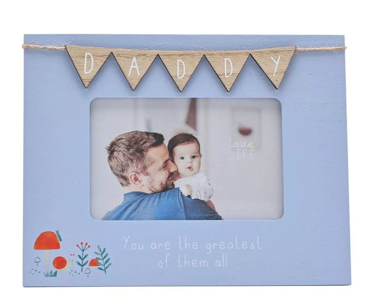 Love Life 6" X 4" Frame With Bunting - Daddy | LL555