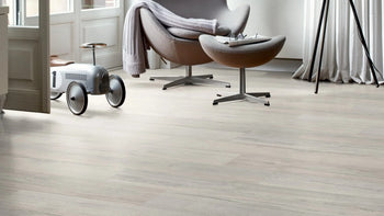 Elbe Plank Oak Grey Laminate Flooring AC4 | 1066C
