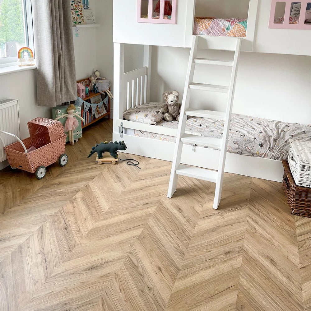 Rillington Dark Oak KS Laminate Flooring AC4 | EPL012