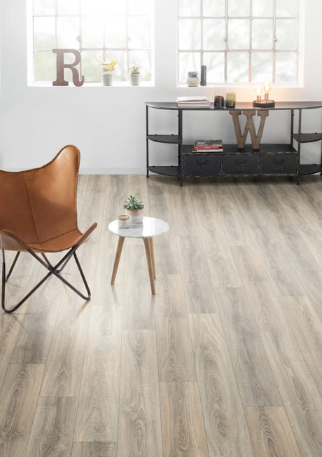 Bardolino Grey Oak Laminate Flooring AC3 | EPL036-1