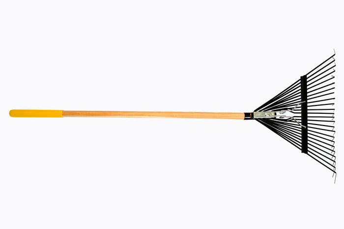 True Temper Steel Leaf Rake 24T Flat Tines Long Wood Handle | MC2109